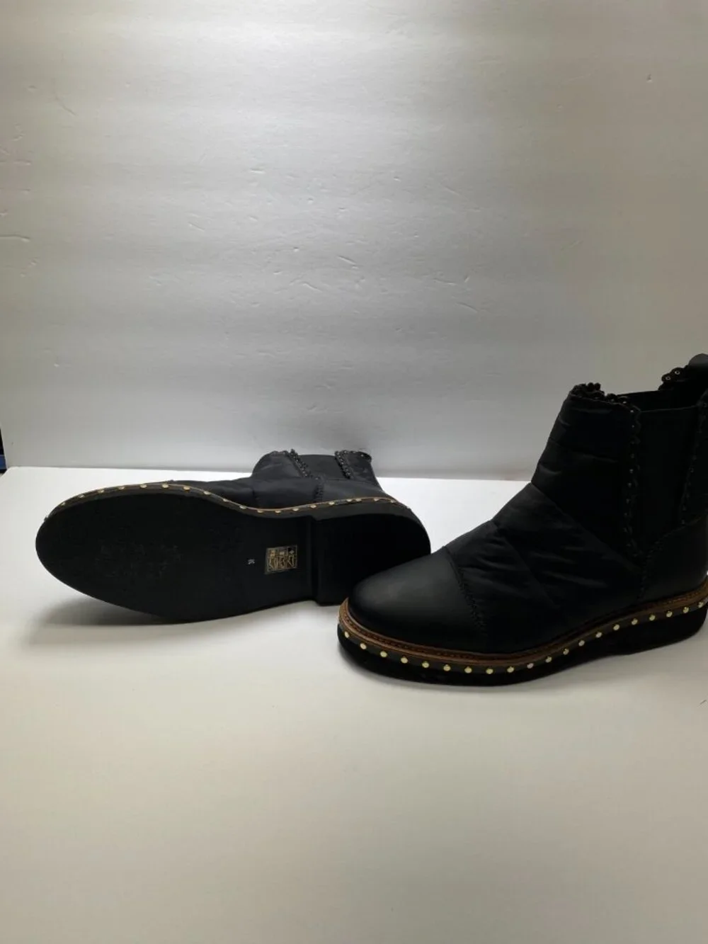Free People Women's Atlas Puffer Chelsea Black Boot Sz 9